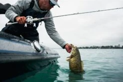 Abu Garcia Veritas Baitcasting Combo 15 Abu Garcia Veritas Baitcasting Combo -Fish Edge Store ABU BAITCAST COMBO VERITAS LIFESTYLE 2021 002